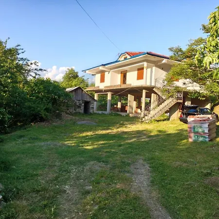 Lugina E Qetesise Landhaus